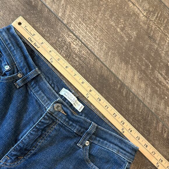 Levi's Women's 512 Perfectly Slimming Bootcut Jeans Dark Wash Size 14 - Picture 6 of 8